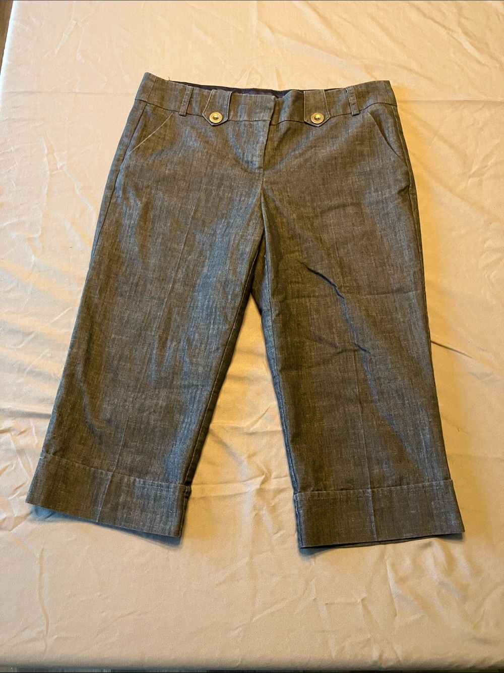 HeartSoul Gray Capris with Button Trim